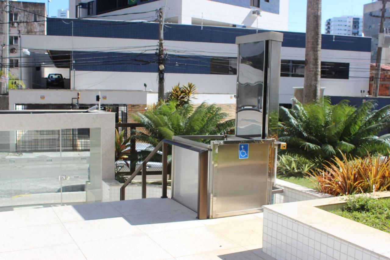 Excelente Flat Em Setubal Boa Viagem Ate 3 Pessoas Cercado Por Restaurantes E Supermercados Pm805 Recife Exterior foto